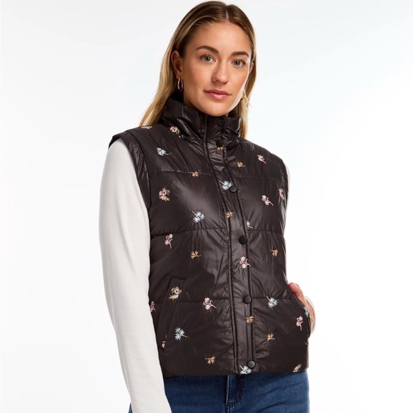 FDJ Jackets & Blazers - NWOT FDJ flower embroidered puffer vest. Size large